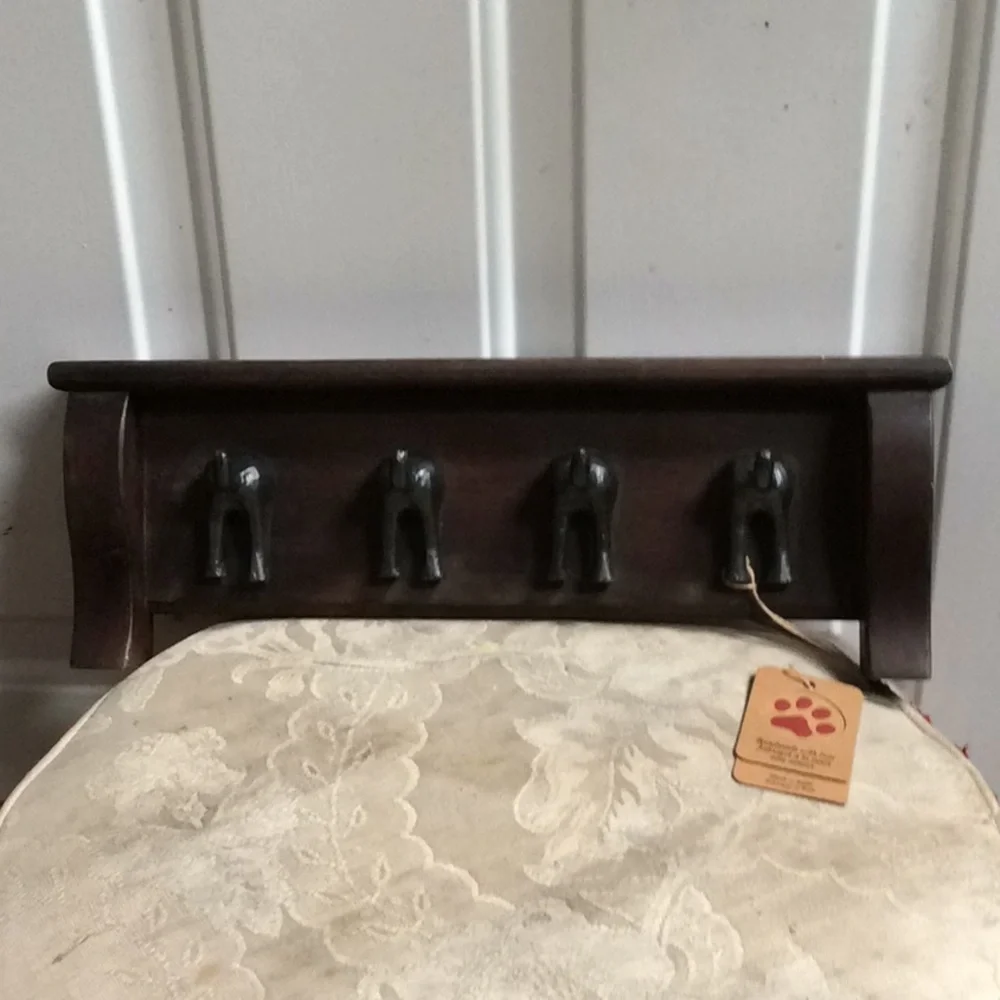 Handmade with Love Coat Hanger wood with elephants